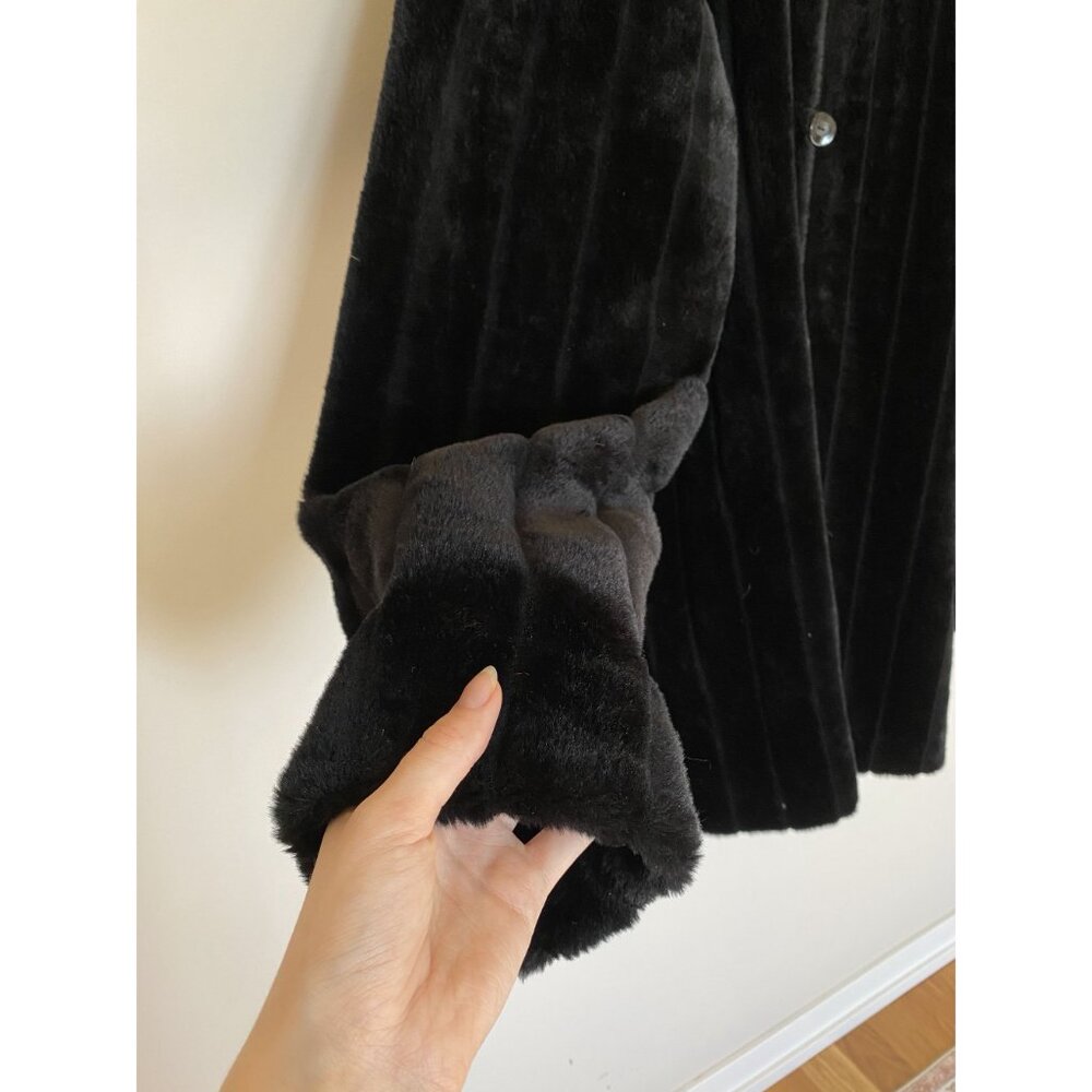 Women’s 3X Faux Fur Jacket - Picture 6 of 10